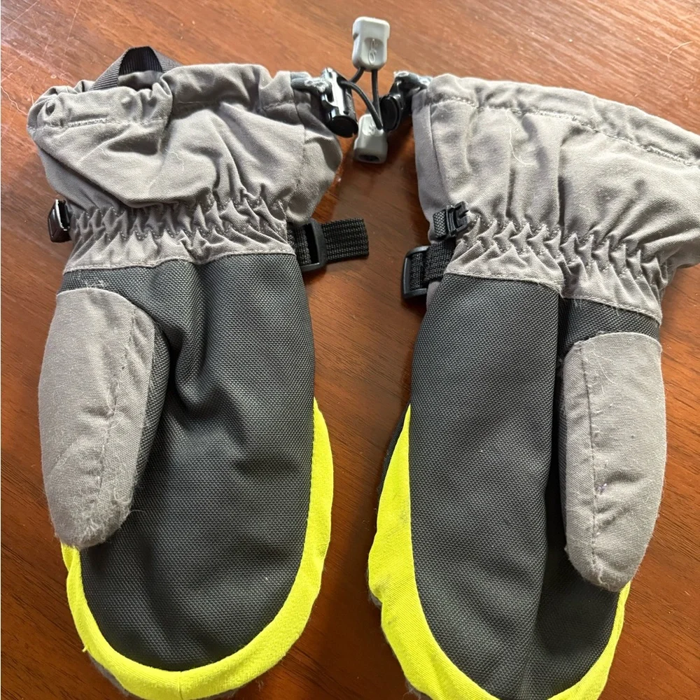 Outdoor Research Kids' Mittens in Gray and Yellow